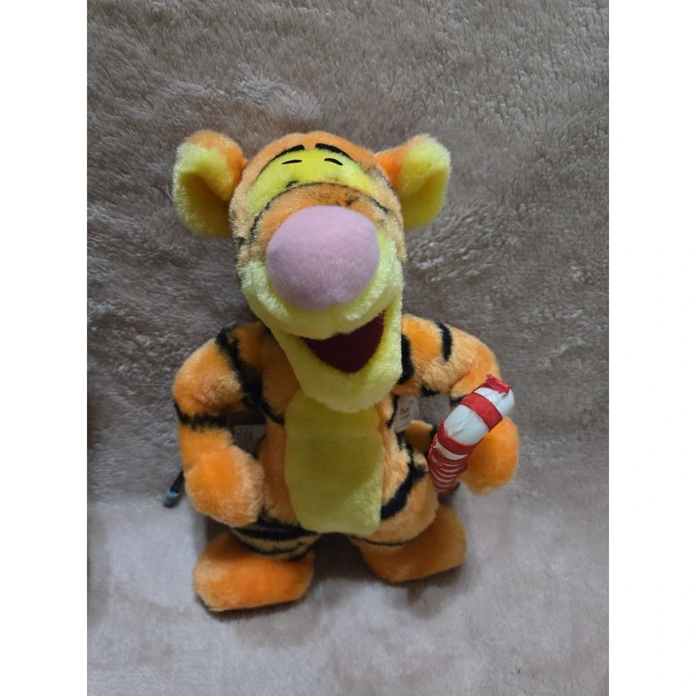 VTG Animated‎ Winnie the Pooh Tigger Christmas Ornament Santa's Best EZ Light
